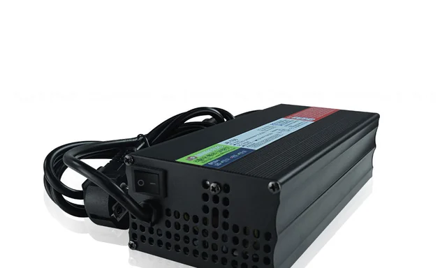 Chargeur rapide d'origine 52 V (58,1 V 7 A)